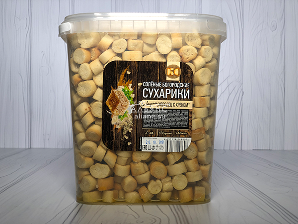 Сухарики с холодцом и хреном в Кашире