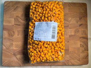 Мучные полоски КРАСНЫЕ со вкусом пряной говядины 76 гр: Кукуруза жареная 