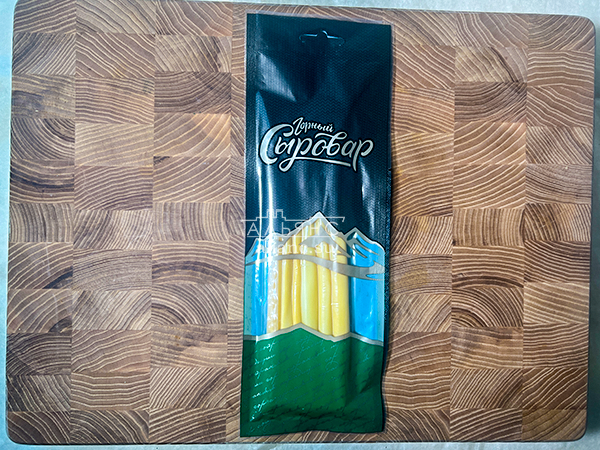 Сыр 60 гр ГОРНЫЙ СЫРОВАР (Балыковый копчёный) в Кашире