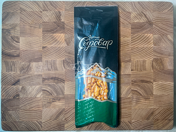 Сыр 60 гр ГОРНЫЙ СЫРОВАР (Бочонок копчёный с аджикой) в Кашире