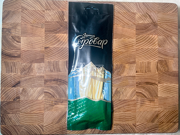 Сыр 60 гр ГОРНЫЙ СЫРОВАР (Нити копчёные) в Кашире