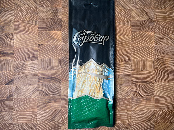 Сыр 60 гр ГОРНЫЙ СЫРОВАР (Паутинка копчёная) в Кашире